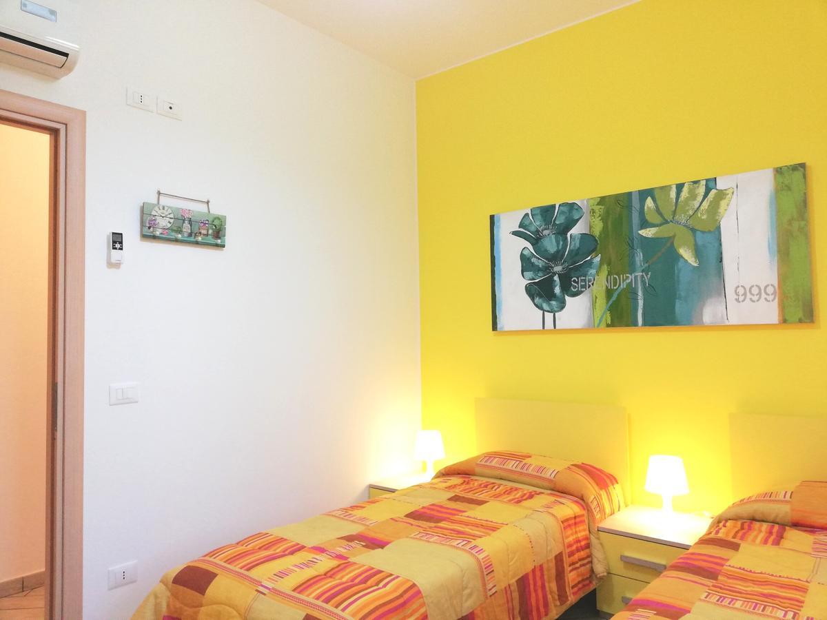 Capo D'Orlando Apartments ภายนอก รูปภาพ